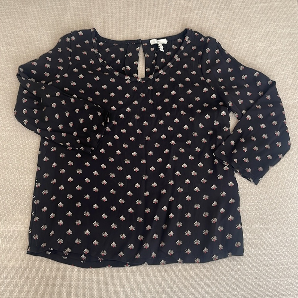 Joie. Stylish, silk blouse with 3/4 sleeves.New